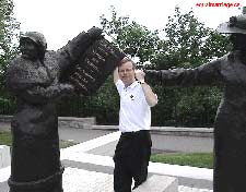 Kevin Bourassa with Famous Five (Photo by equalmarriage.ca, 2002)